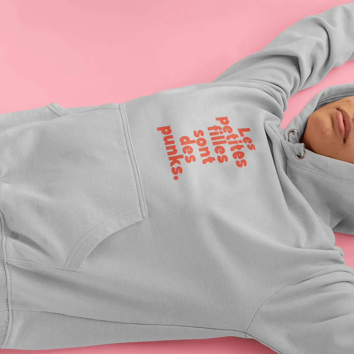 sweat shirt à capuche femme marque féministe et engagée