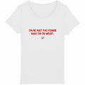 T shirt on ne nait pas femme mais - face_blanc