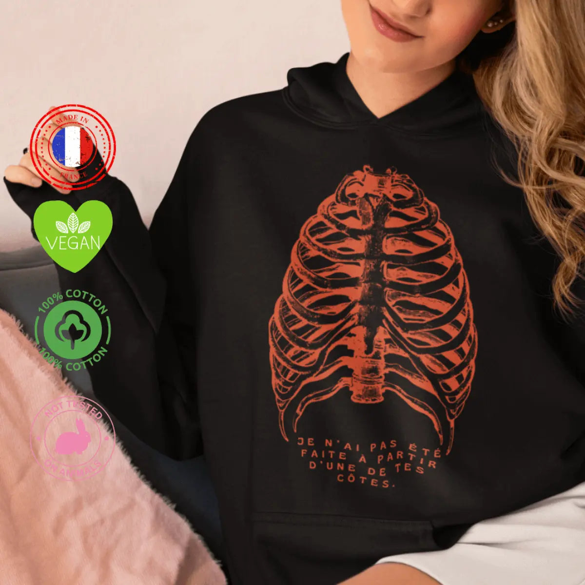 sweat shirt féministe 
I did't come from your rib
