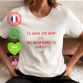 "T-shirt en coton bio avec inscription 'Ta main sur mon cul, ma main dans ta gueule', un message féministe affirmant le droit au respect du corps et au consentement."